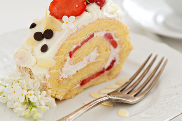 Strawberry cream cake