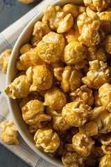 Homemade Golden Caramel Popcorn