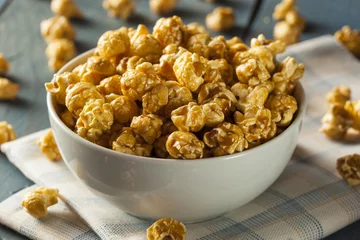 Crédence de cuisine en verre imprimé Bonbons Homemade Golden Caramel Popcorn