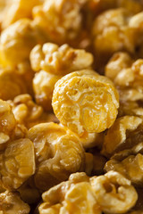 Homemade Golden Caramel Popcorn