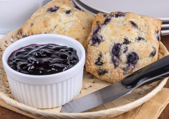 Bluberry scones with Jam