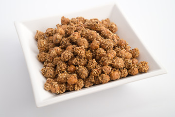 Geröstete Kichererbsen mit Sesam und Honig