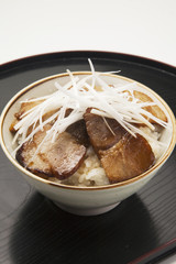 チャーシュー丼