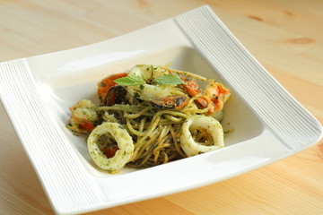 Spaghetti  seafood with pesto sauce