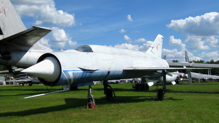 Самолет Е-125м в Монино на фоне неба