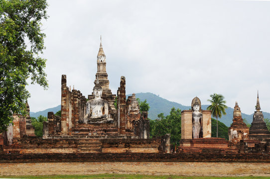 Sukhothai Ruinen in Thailand