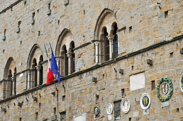 Volterra, palazzi di Piazza dei Priori