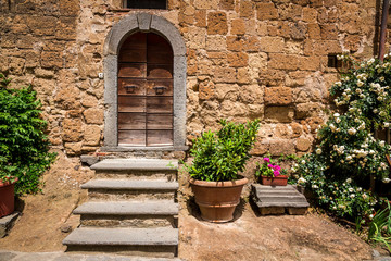 Fototapeta na wymiar Old porch in Tuscany