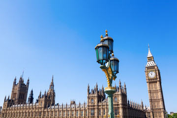 Fototapeta na wymiar Westminster Palace und Big Ben in London