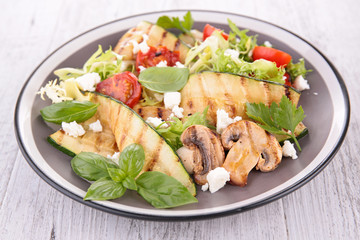 salad with grilled vegetables