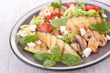 salad with grilled vegetables
