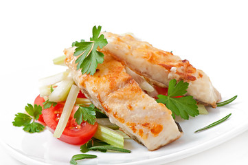 Fried filet fish and fresh vegetable salad