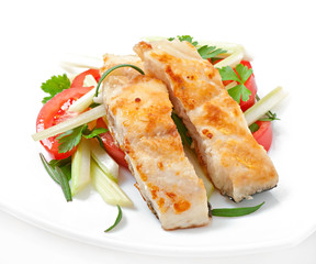 Fried filet fish and fresh vegetable salad