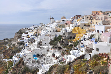 Blick über Fira Stadt auf griechischer Insel Santorin