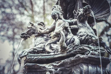 Photo sur Plexiglas Monument artistique Ornamental fountains of the Palace of Aranjuez, Madrid, Spain.Wo