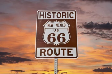 Foto op Aluminium Oud Route 66 New Mexico-bord met zonsonderganghemel © trekandphoto
