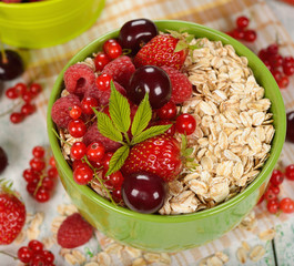 Muesli with berries
