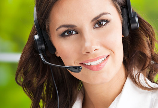 Support phone operator in headset