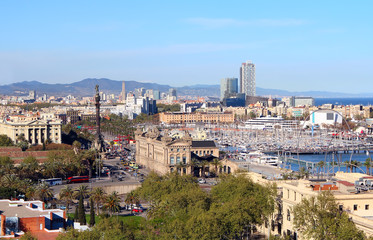 Fototapeta na wymiar Beautiful landscape of the center of Barcelona