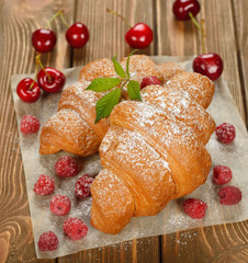 Croissant with berries