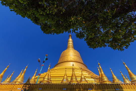 Shwemawdaw pagoda, the tallest pagoda and beautiful in Bago