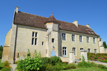 Fototapeta na wymiar Baronia (11 w.) w Bretteville-sur-Odon (Francja)