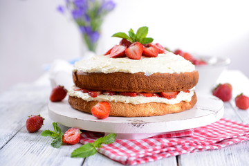 Delicious biscuit cake with strawberries