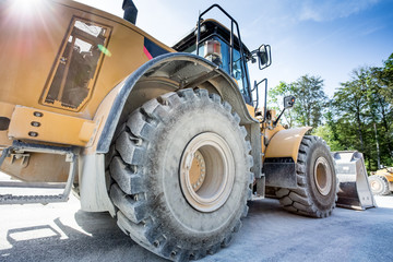 big wheel excavator