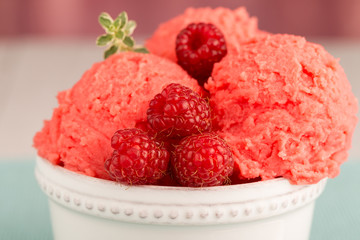 Red fruits ice cream