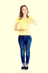 Fototapeta premium Woman presenting copy space on her palm