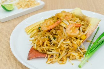 Pad thai