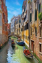 Foto op Plexiglas Venetië Grand Canal met gondels, Italië in de zomer heldere dag © EMrpize