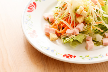 vegetables salad with croutons