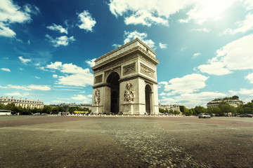 Fototapeta na wymiar Arc de Triumph, Paris