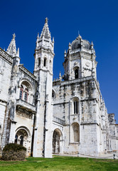 Fototapeta na wymiar Jeronimos Monastery in Belem, Lisbon