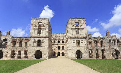 Fototapeta premium Ruins of Krzyztopor, Ossolinski's palace, Ujazd in Poland