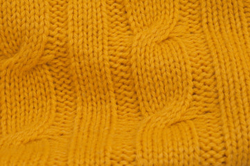 Yellow cable stitch knitting pattern