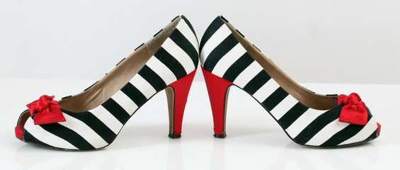 women's fashion black and white shoes with red heels and bow