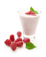 Yogurt with raspberries