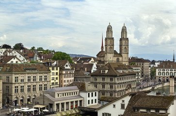 Fototapeta na wymiar Munster kościół brutto, Zurych