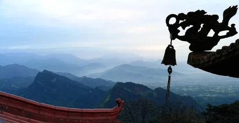 Selbstklebende Fototapeten Panoramablick auf den Berg Qingcheng, Provinz Sichuan, China © katoosha