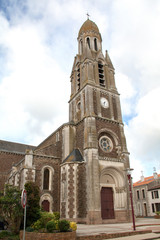 Fototapeta na wymiar Kościół La Boissiere du Dore w Loire-Atlantique - Francja