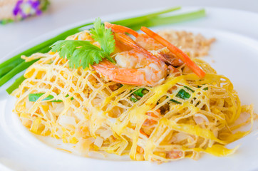 Pad thai