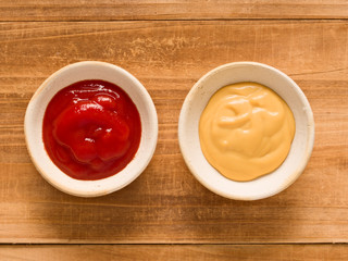 Fototapeta na wymiar rustic tomato and mustard sauce