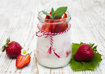 Yogurt with strawberries