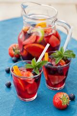Refreshing sangria (punch) with fruits