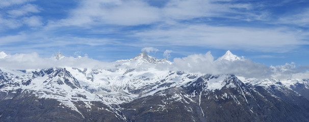 Fototapeta na wymiar Winter view of Swiss Alps