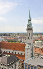 Fototapeta na wymiar München, Altstadt, Sankt Peter, Kirche, Sommer, Deutschland