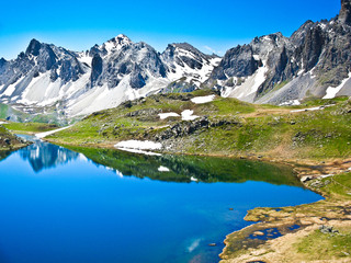 Lac Long, Cerces
