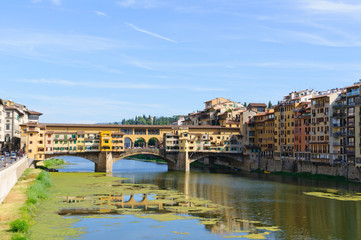 Fototapeta na wymiar Ponte Vecchio - Historic centre of Florence in Italy